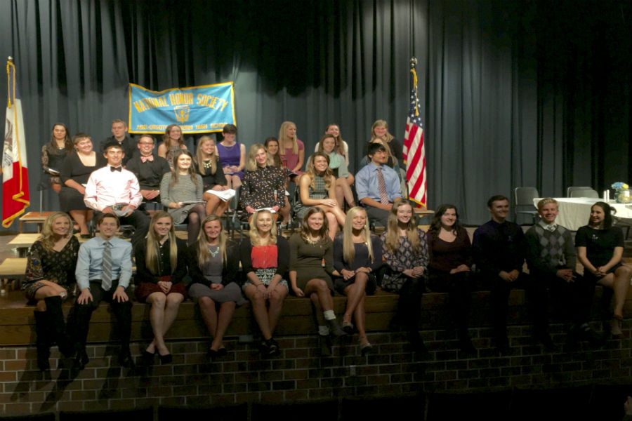 National Honor Society Inducts Eighteen